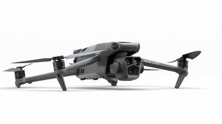 DJI Mavic 3 Pro Cine Premium Combo