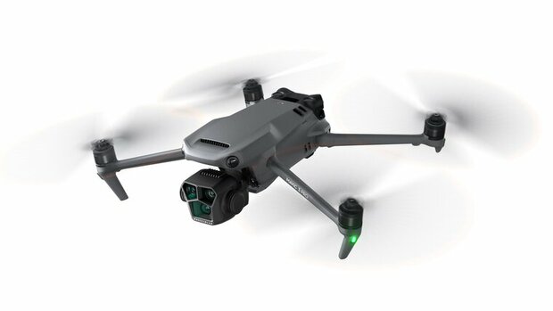 DJI Mavic 3 Pro Cine Premium Combo